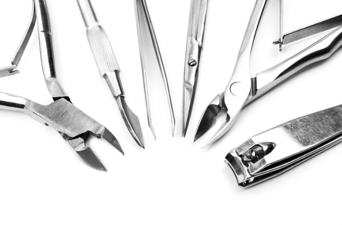 как выбрать инструменты для маникюра с чувствительной кожей